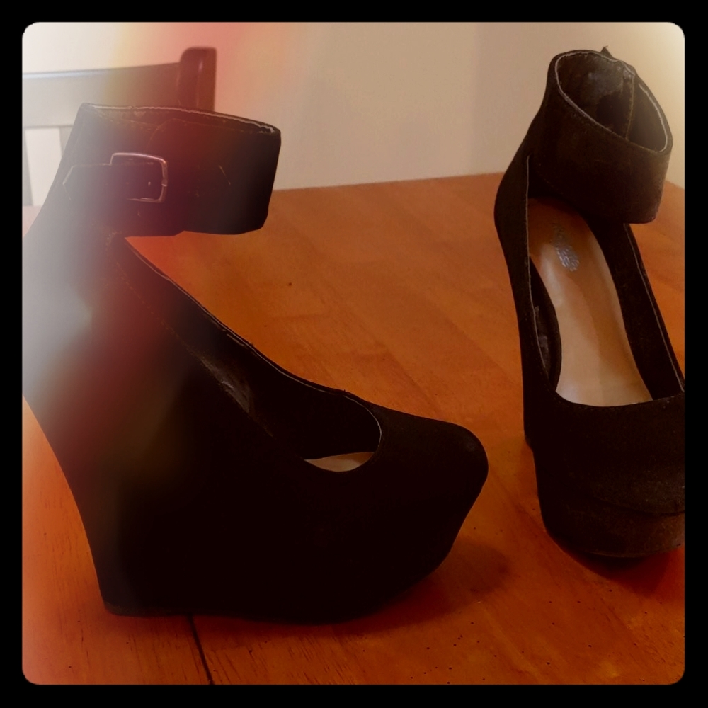 Black platform heels
